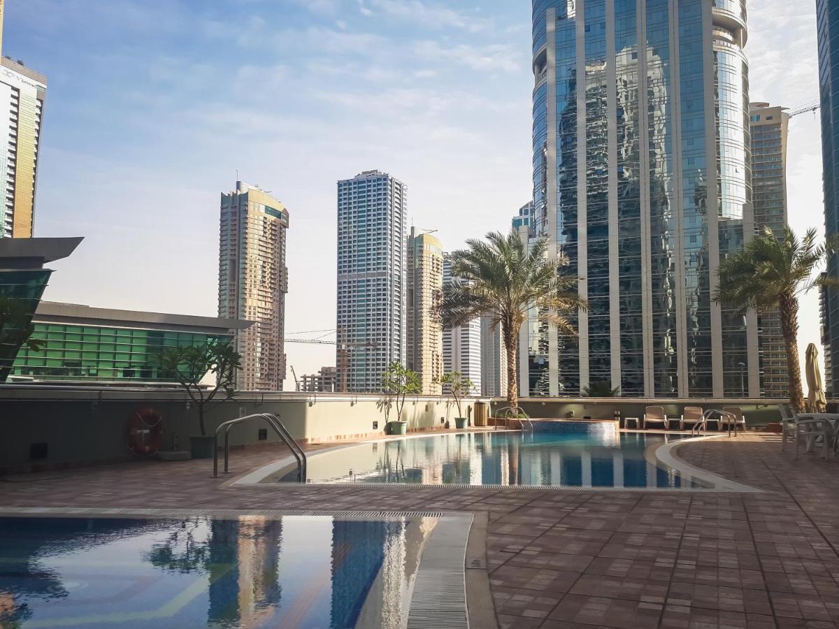 Apartmán Higuests - Cozy Studio With Panoramic Views On The Lake Dubaj Exteriér fotografie